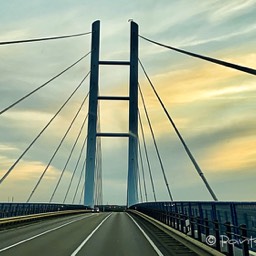 Über die Brücke des Rügendammes verlassen geht es weiter auf das deutsche Festland