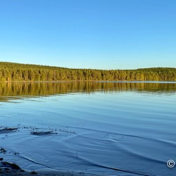 Am See Djuprämmen finden wir einen traumhaften Platz