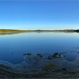 Am See Djuprämmen finden wir einen traumhaften Platz