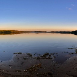 Am See Djuprämmen finden wir einen traumhaften Platz