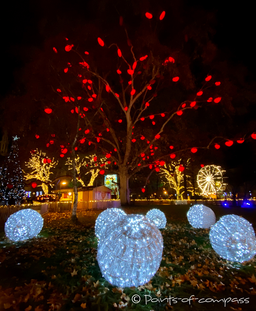 Weihnachtsmarkt am Rathausplatz